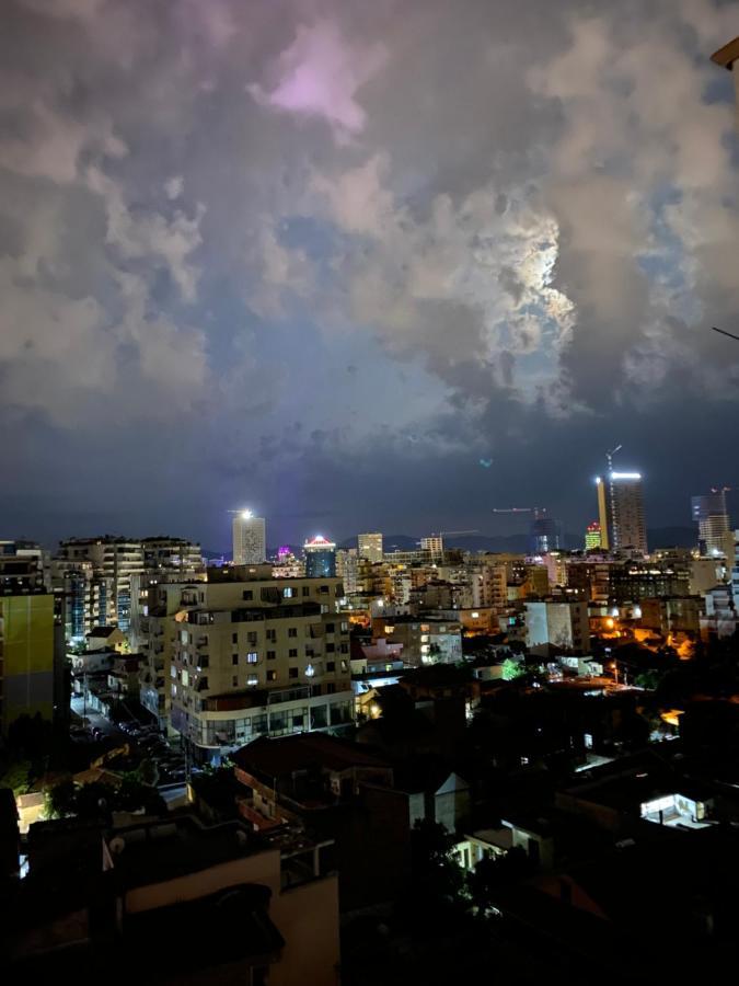 Eq Apartaments Tiranë Luaran gambar